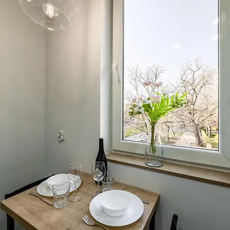 Krzyki - Two Bedrooms, Workspaces - By Rentujemy Wrocław