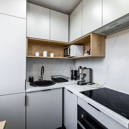 Apartment Krzyki - Two Bedrooms, Workspaces - By Rentujemy *