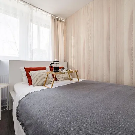 Apartment Krzyki - Two Bedrooms, Workspaces - By Rentujemy