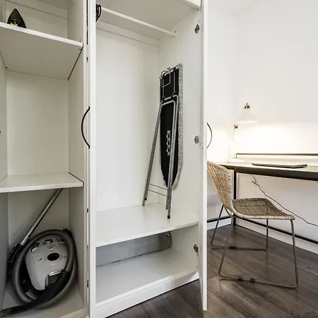 Krzyki - Two Bedrooms, Workspaces - By Rentujemy Lejlighed