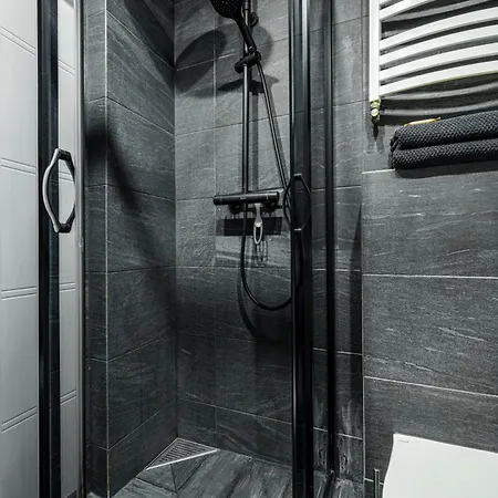 Krzyki - Two Bedrooms, Workspaces - By Rentujemy Apartment