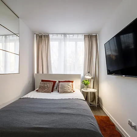 Krzyki - Two Bedrooms, Workspaces - By Rentujemy *